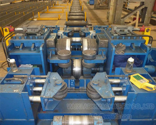 Servo vs Hydraulic Welding Positioners: Selection Guide 2026